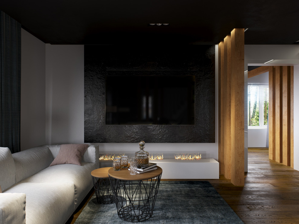 Дом в соснах