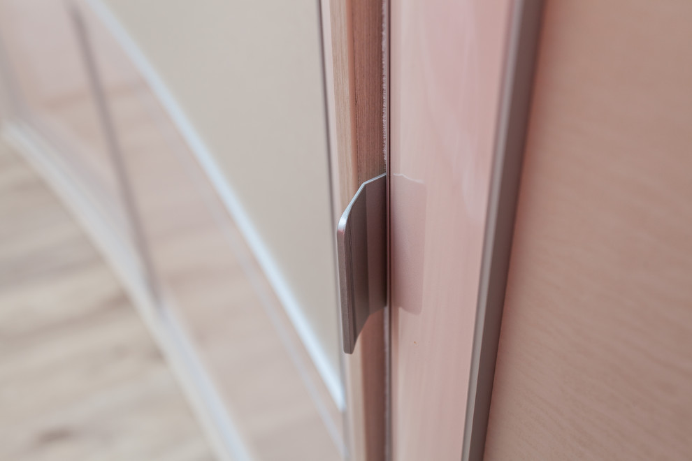 Шкаф купе с радиусными фасадами