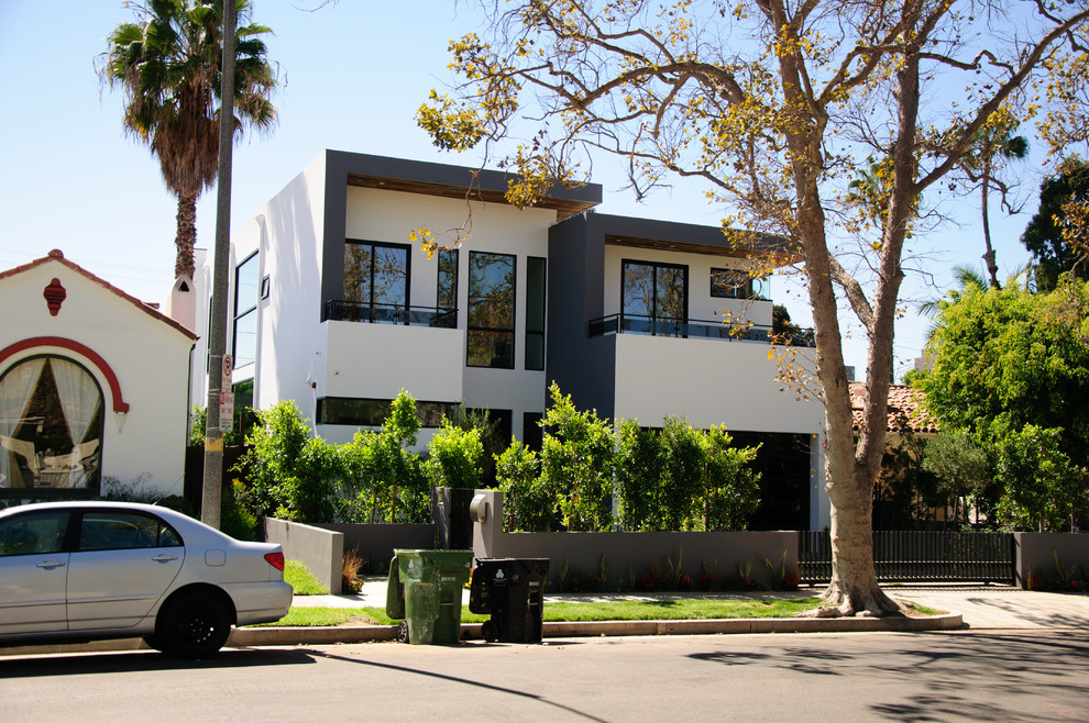 Западный Голливуд - Лос Анджелес. Дом в современном стиле.