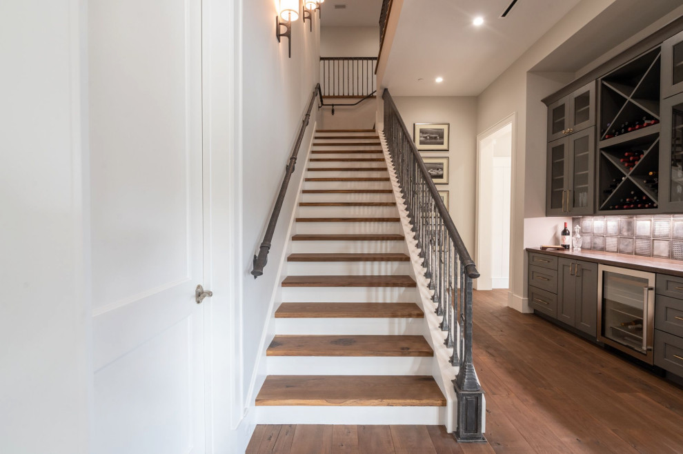 Design ideas for a country staircase in Houston.