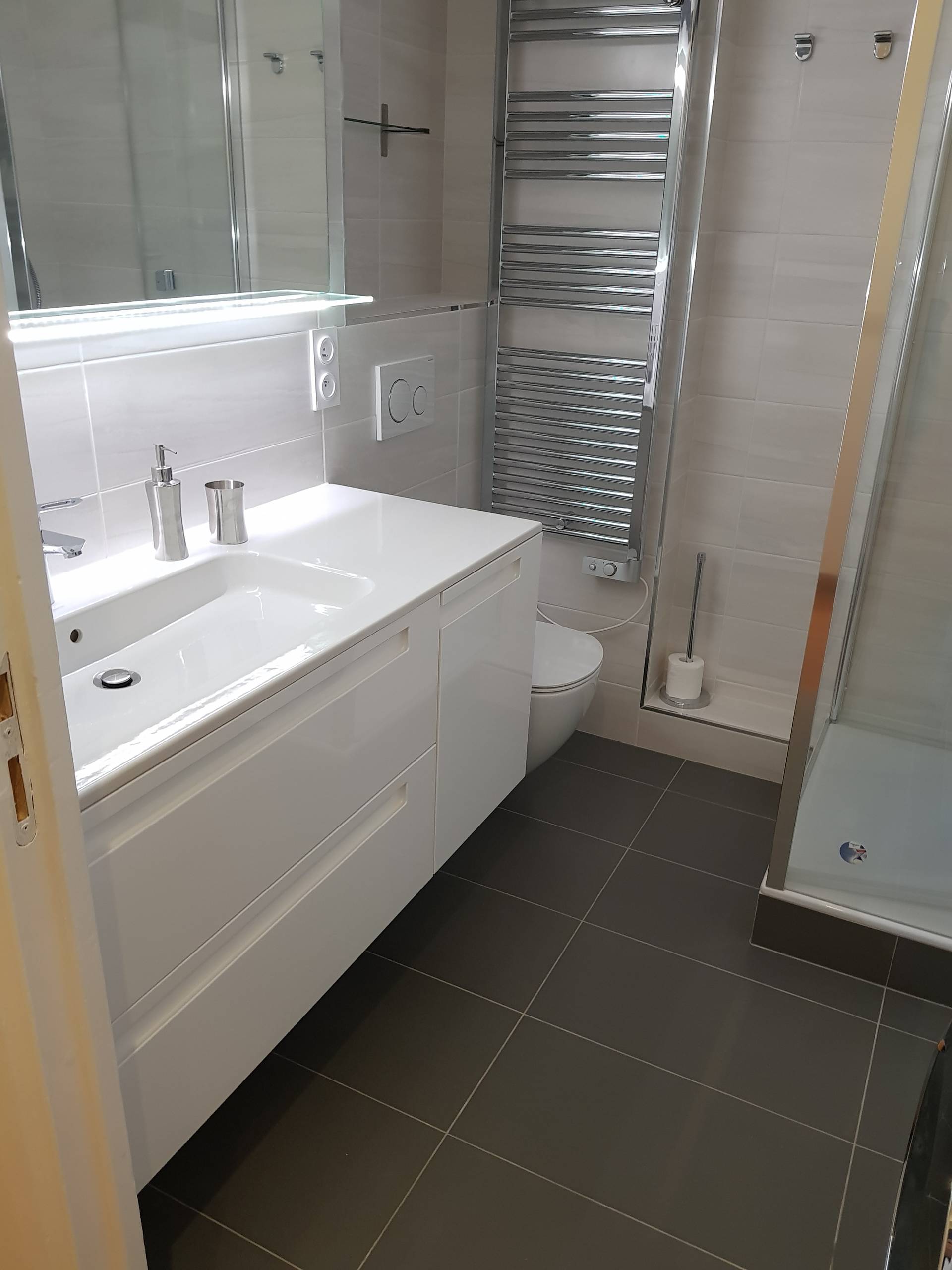 Salle de bain et wc av suffren