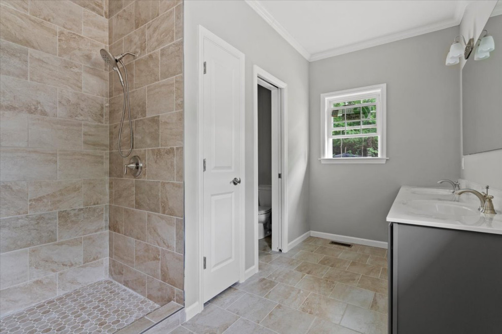 Spacious bathroom