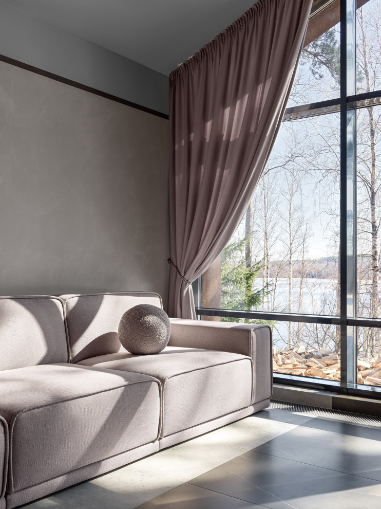 ДОМ У ОЗЕРА