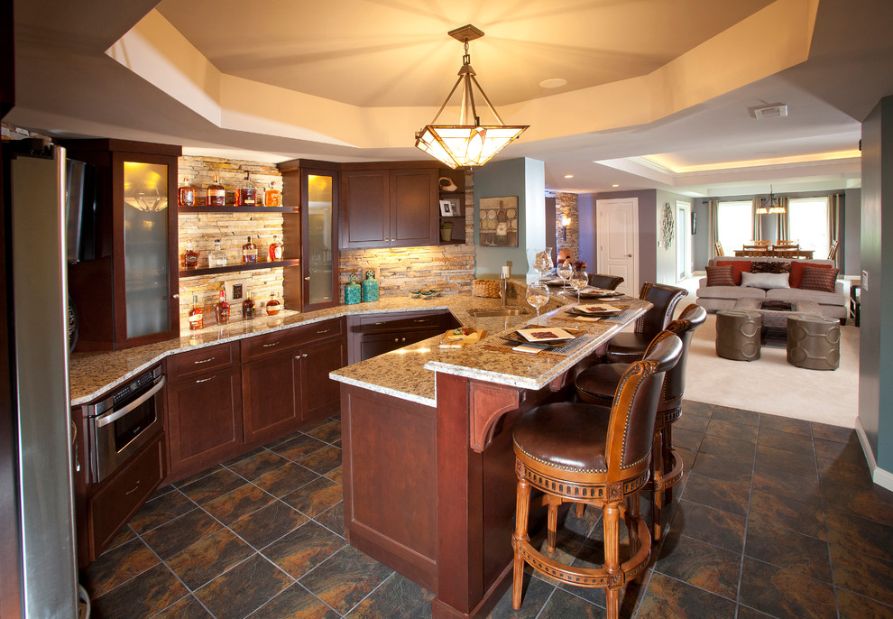 Example of a transitional home bar design in Cincinnati