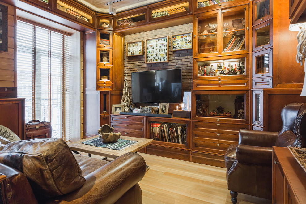 В гостях: Дом-берлога с коллекцией насекомых и детским этажом