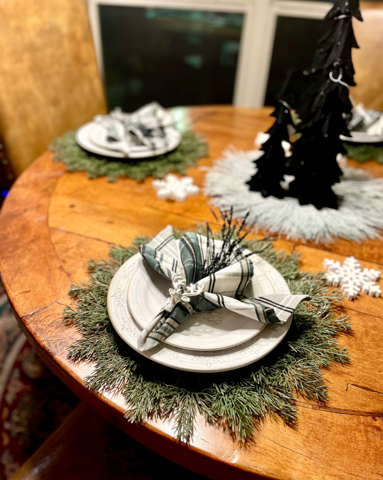 Modern, Inviting Holiday Decor