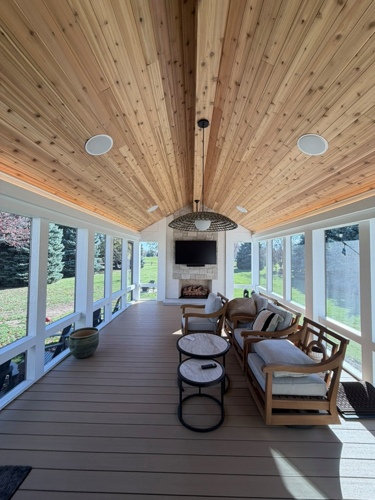 The Oak Retreat: Expanding Home Life & Well-Being