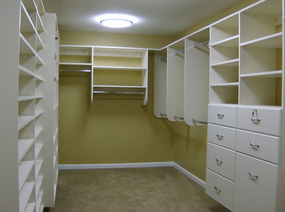 Design ideas for a traditional storage and wardrobe in Atlanta.