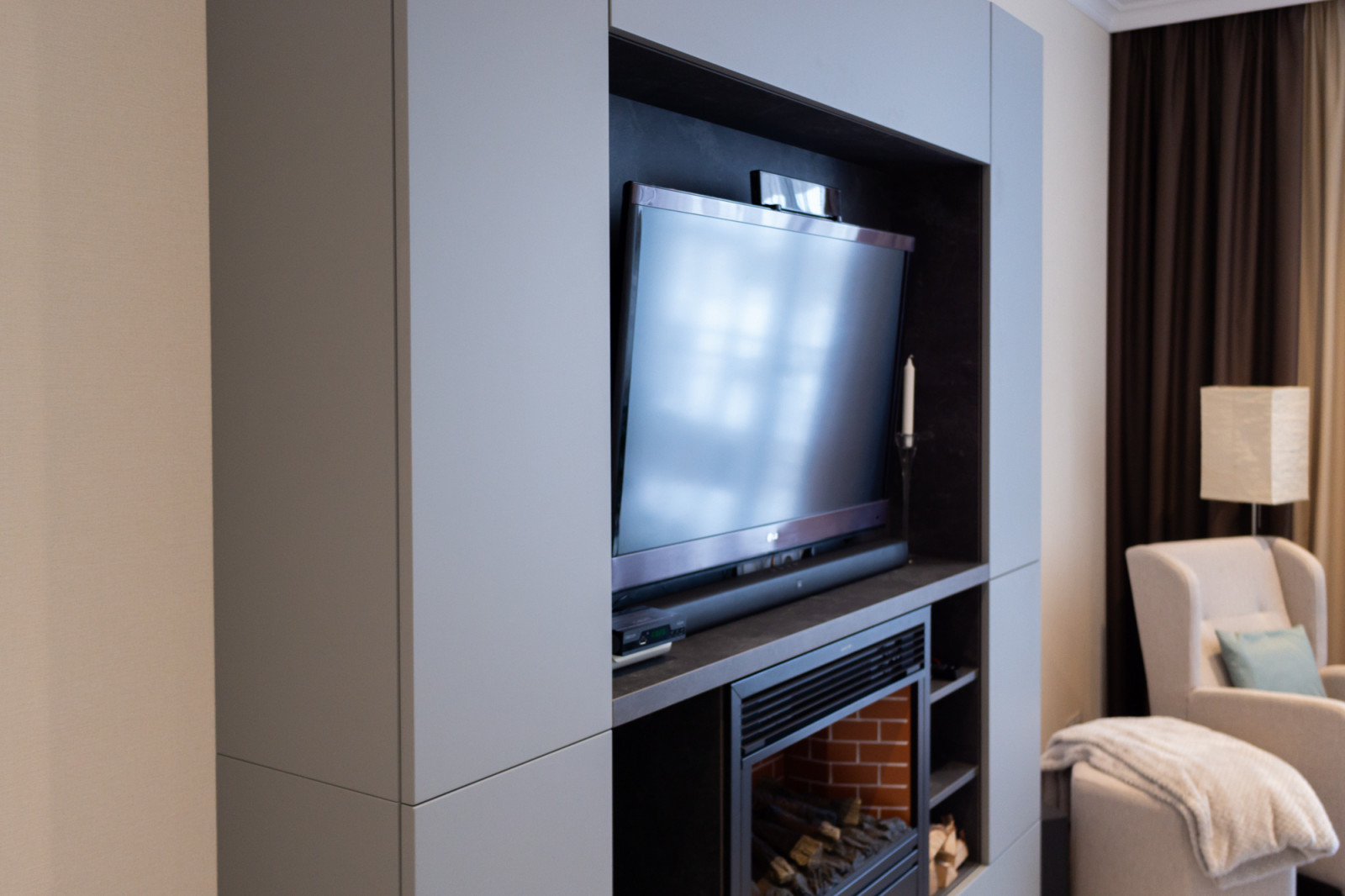 Гостиная с камином