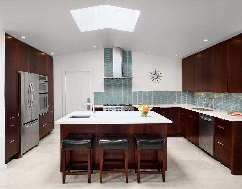 Inspiration for a contemporary kitchen remodel in Austin