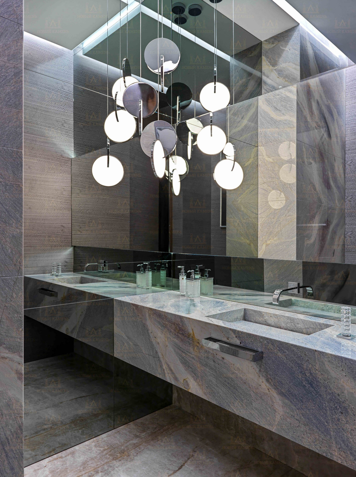 Столешница из кварцита