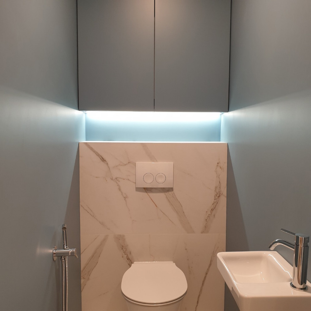 Powder rose neoclassic appartment