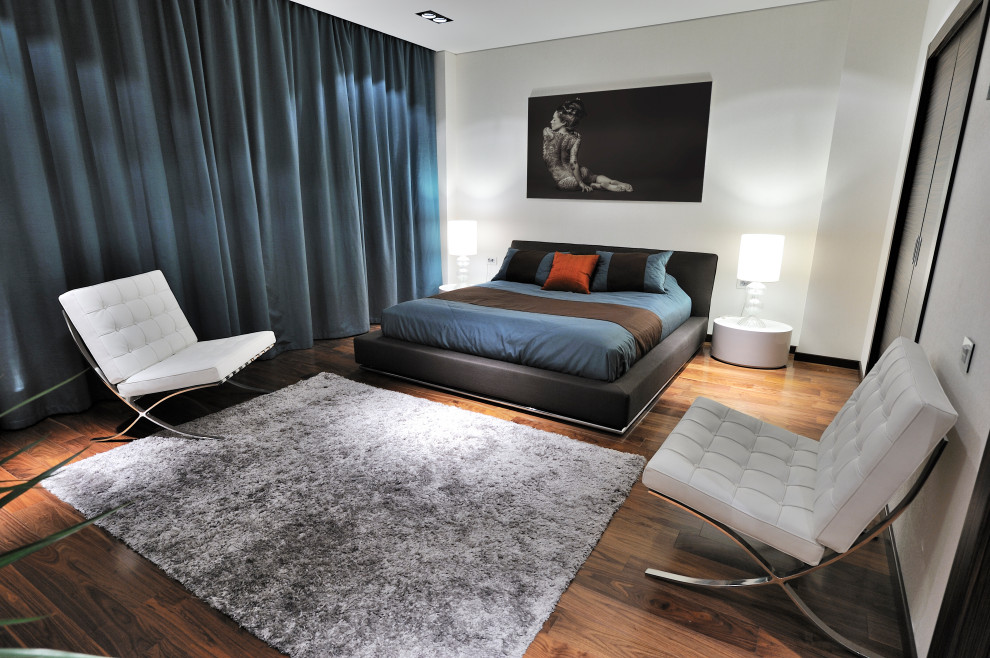 В центре большого города