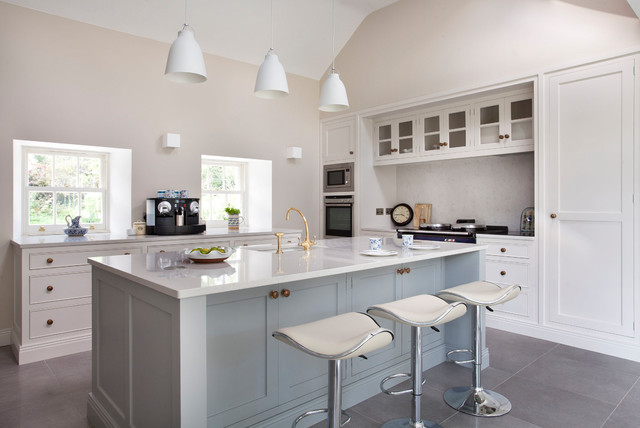 18th Centry Farmhouse country-kitchen