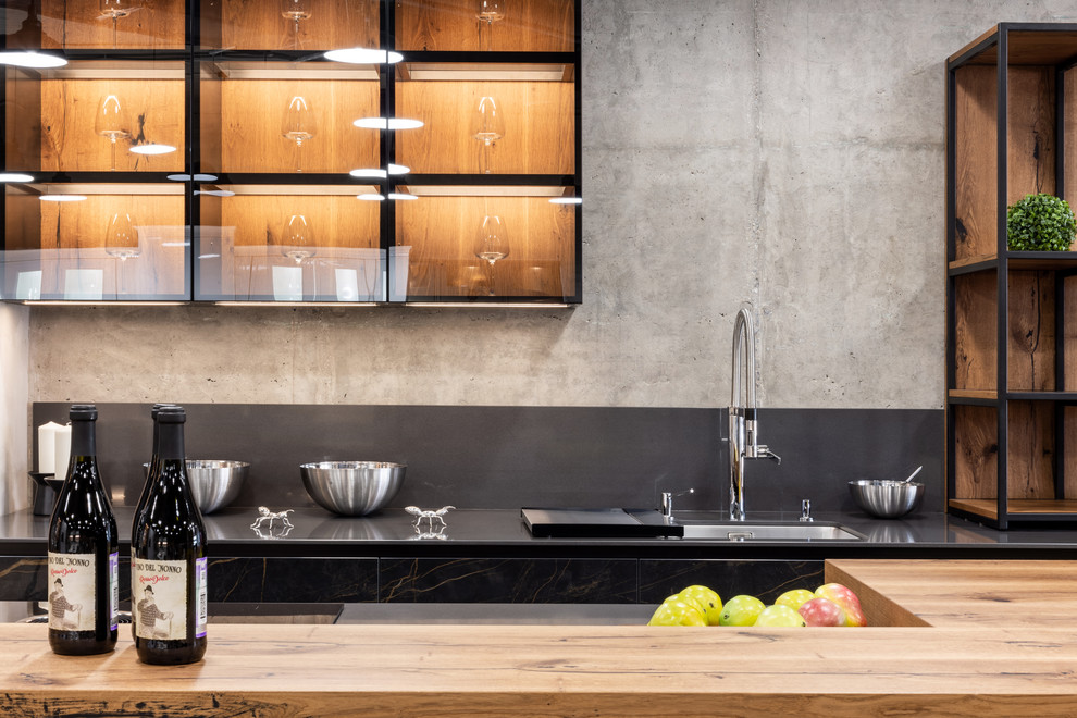 Giulia Novars, Москва ул. Мосфильмовская, д.53