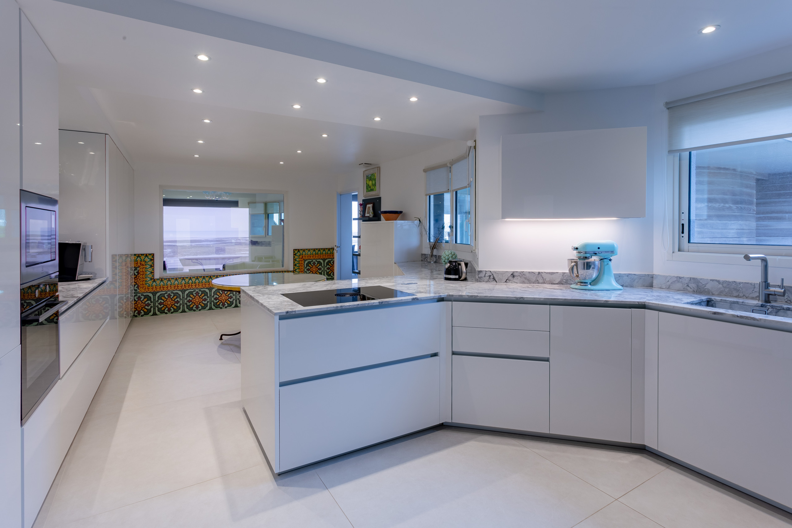 Création d'une cuisine atypique dans une maison d'architecte