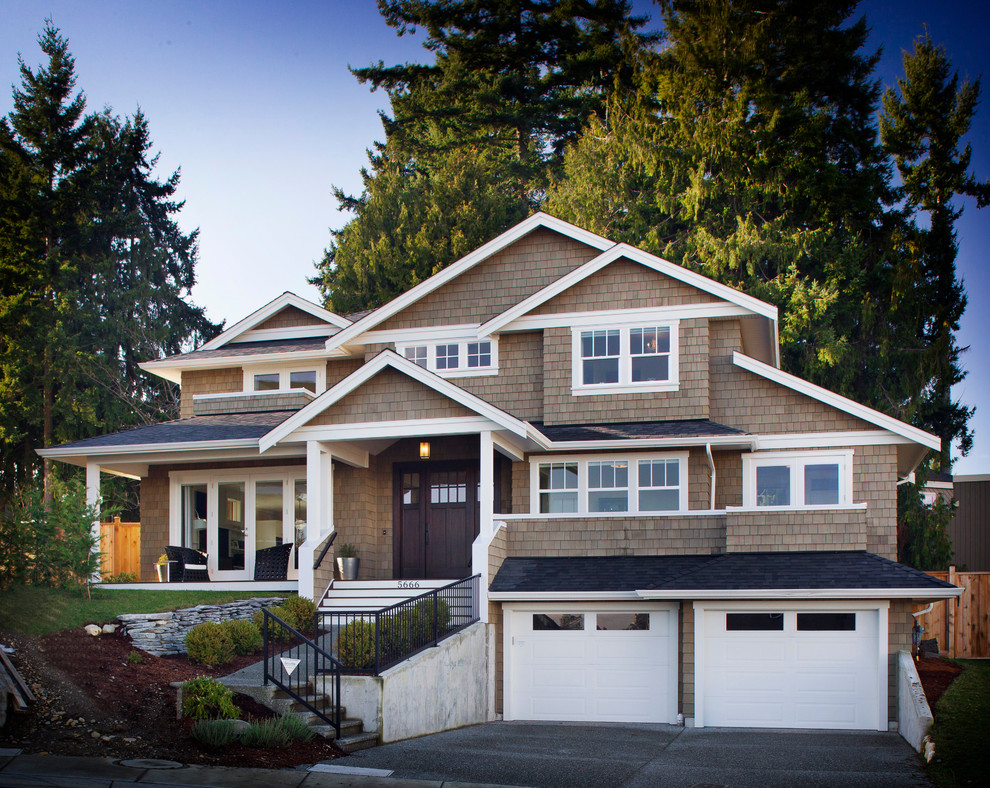 Inspiration for a traditional two-storey exterior in Vancouver.