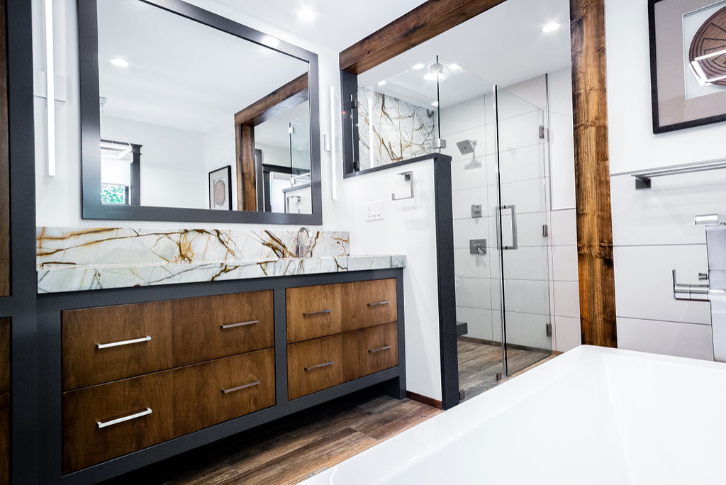 FABULOUS QUARTZITE BATHROOM