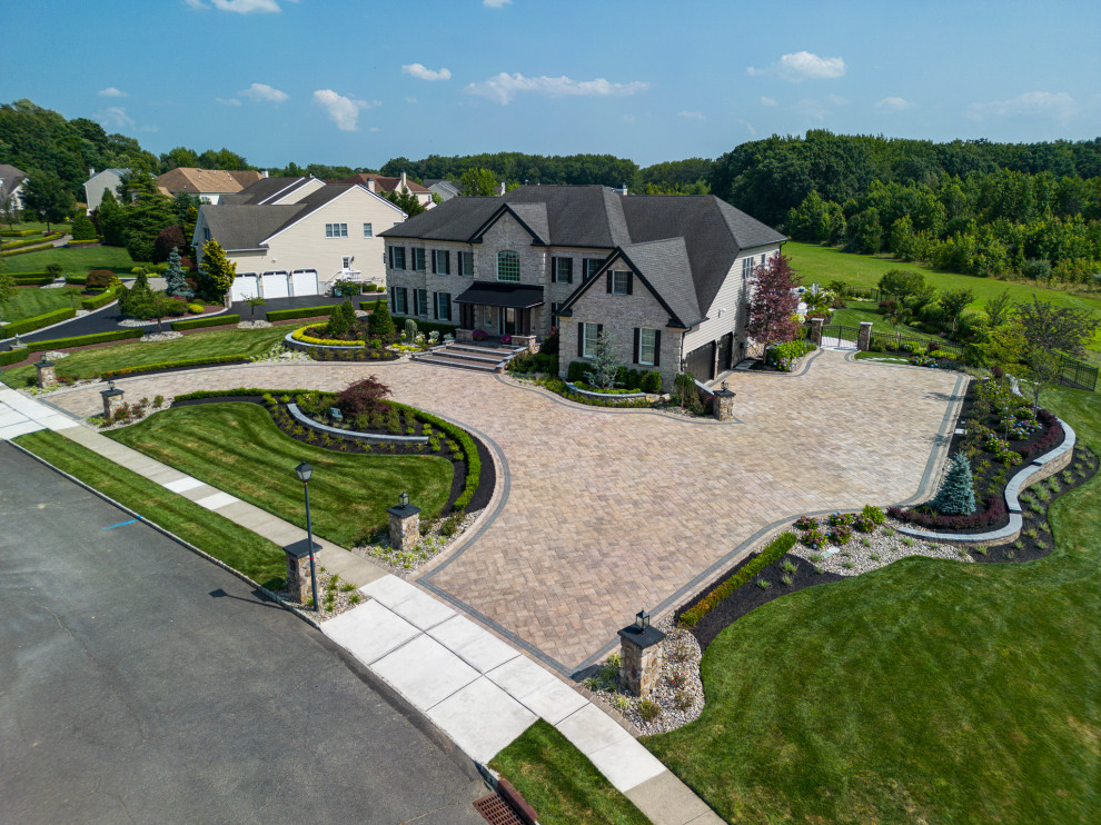 Manalapan, NJ: Paver Driveway and Front Landscaping