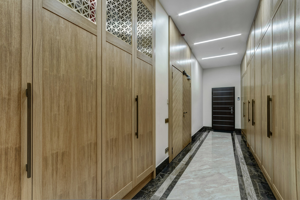 Холл в жилом доме в Москве