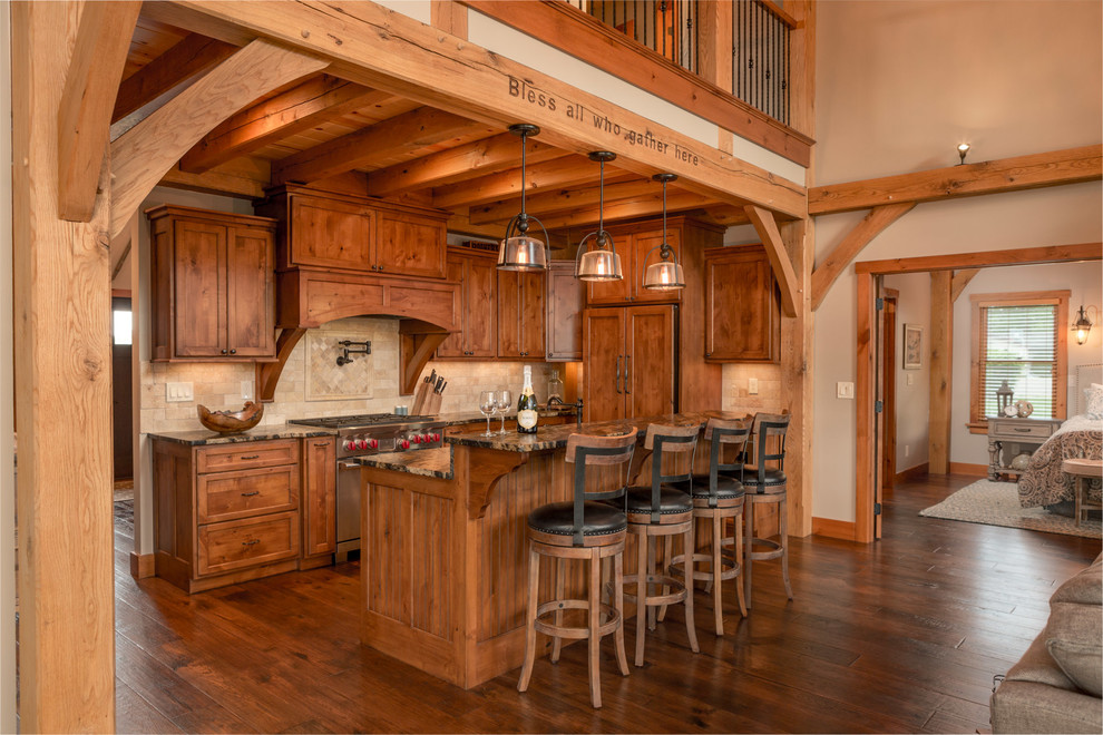 Mountain style home design photo in Columbus