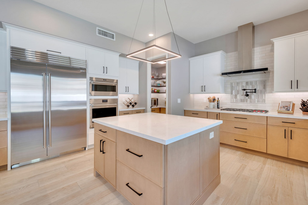 Inspiration for a transitional kitchen remodel in Phoenix