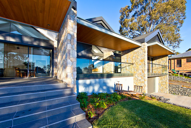 Bolwarra Residence contemporary-deck