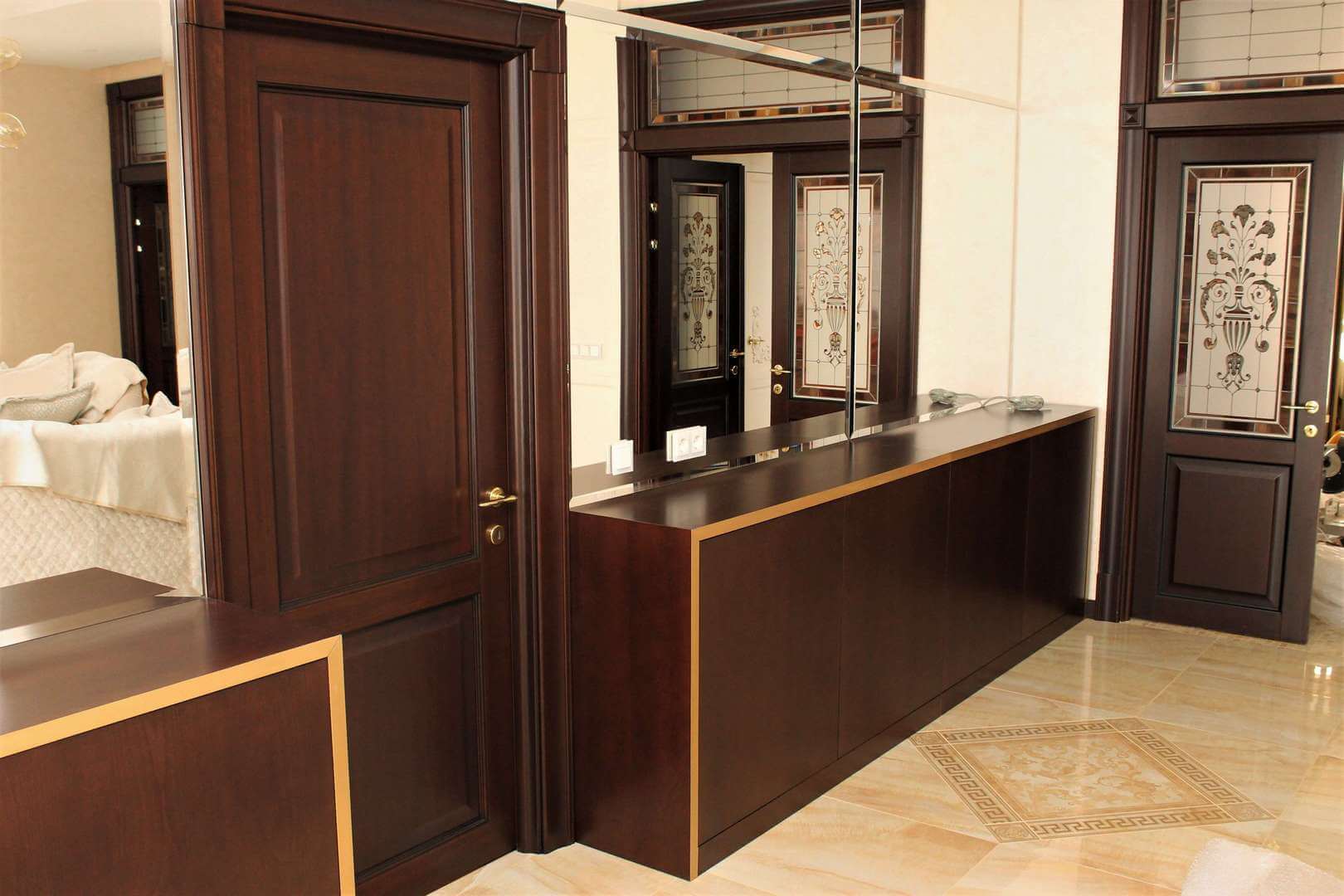 Мебель и аксессуары для гостиной.