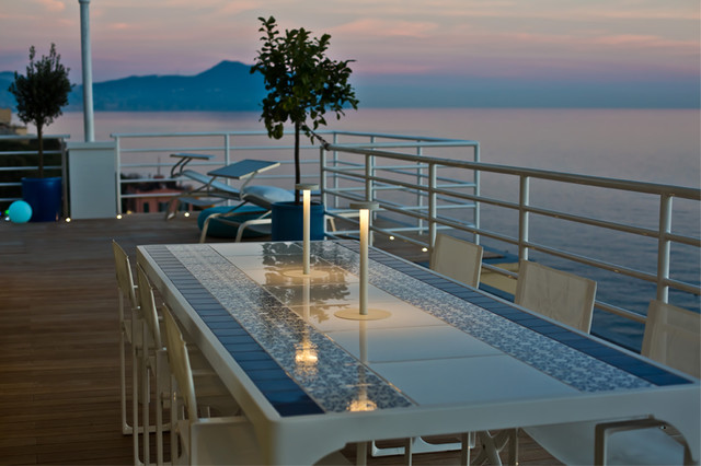 NEL BLU contemporary-deck