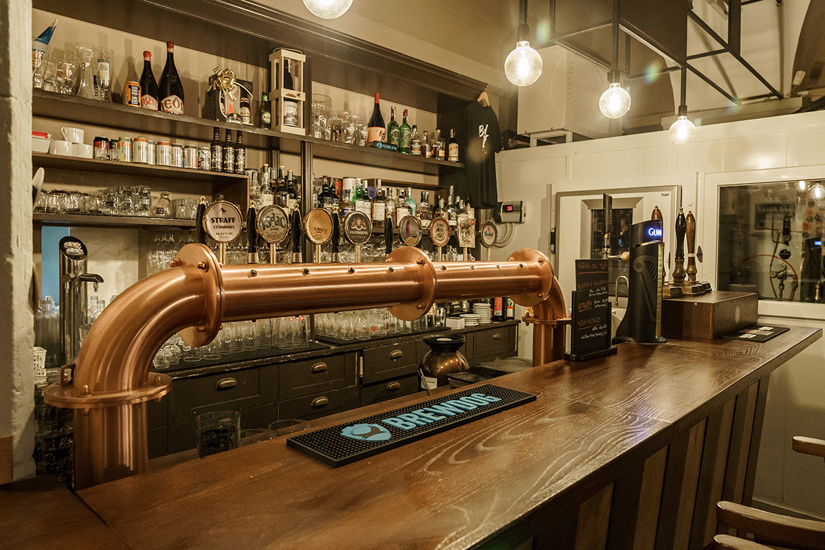 Bad Elf pub