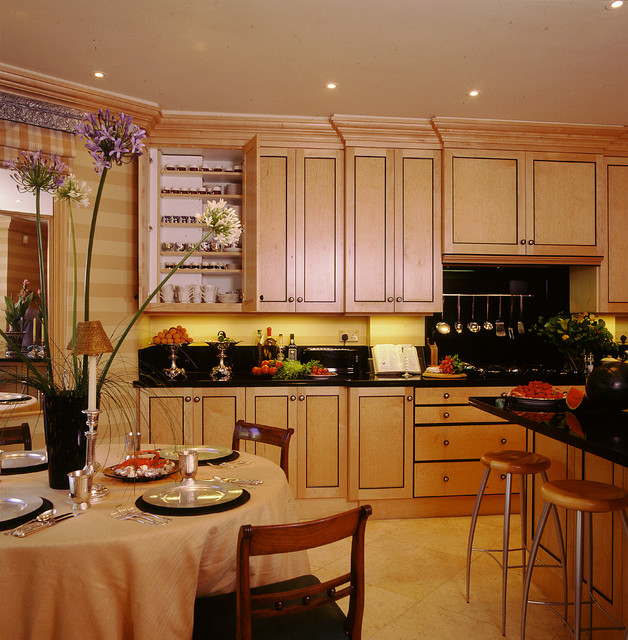 Biedermeier Kitchen clasico-cocina