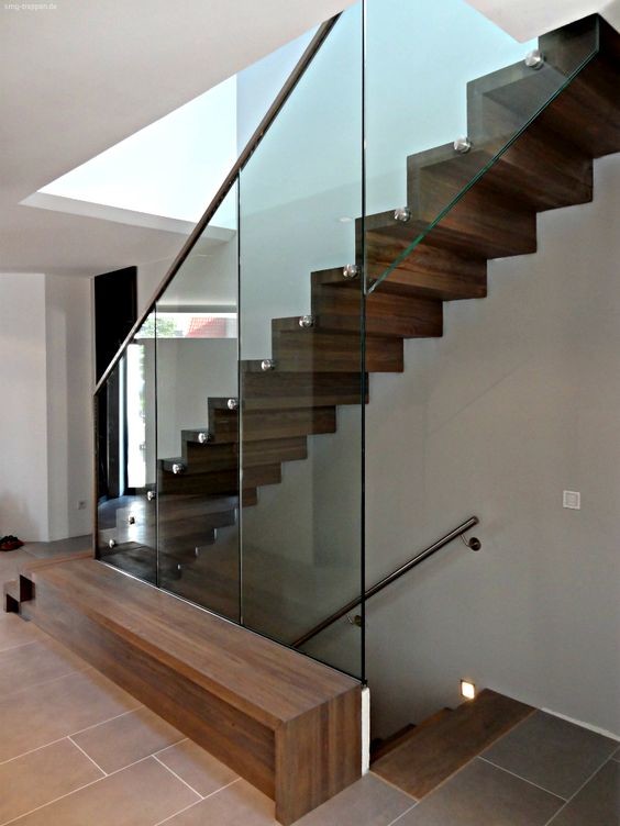 парящая лестница