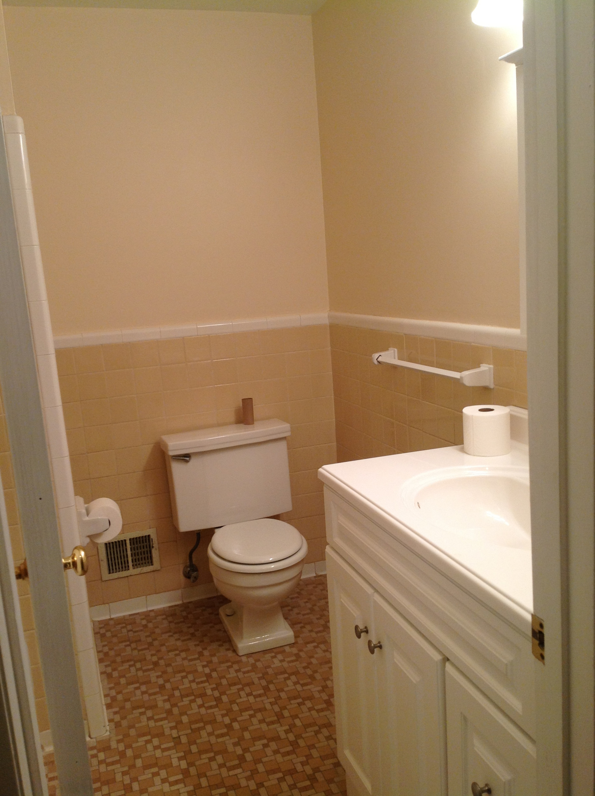 Small McLean Bathroom