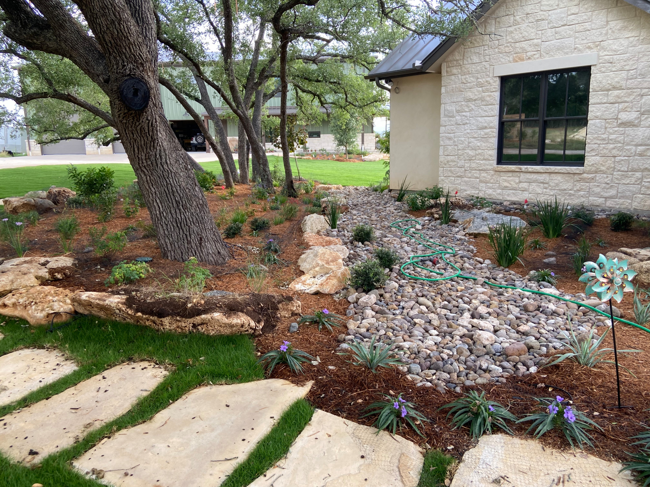 Bandera Texas Modern in Rustic Setting