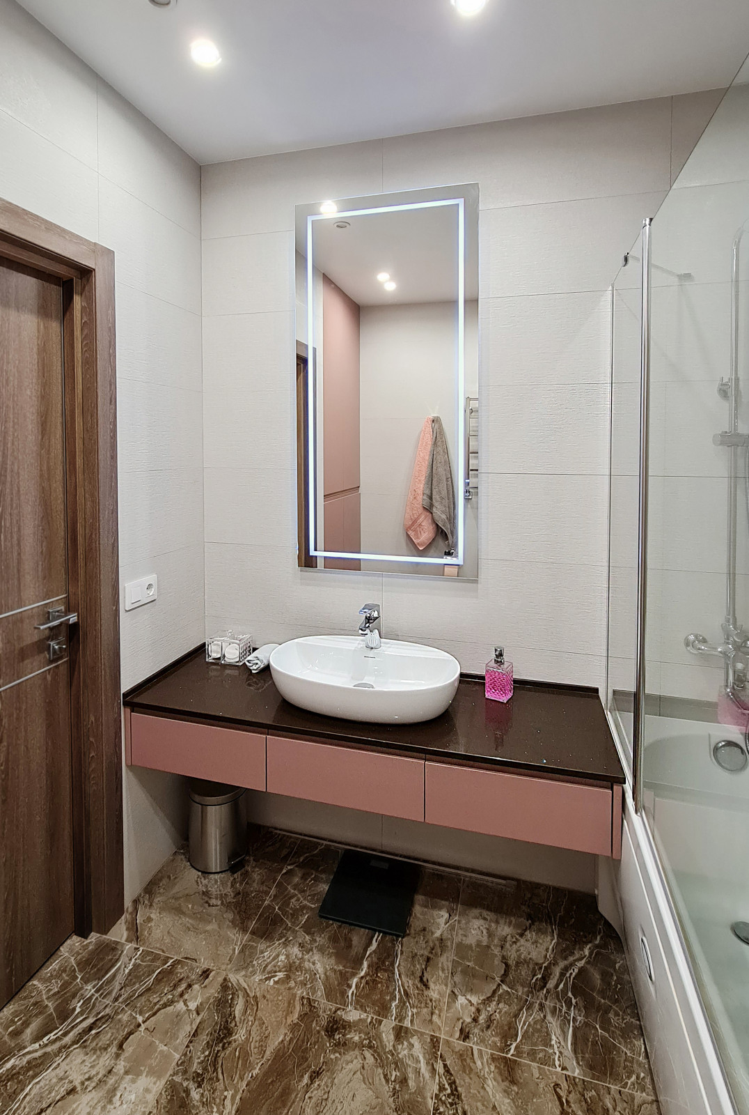 Трехкомнатная квартира 85 кв м