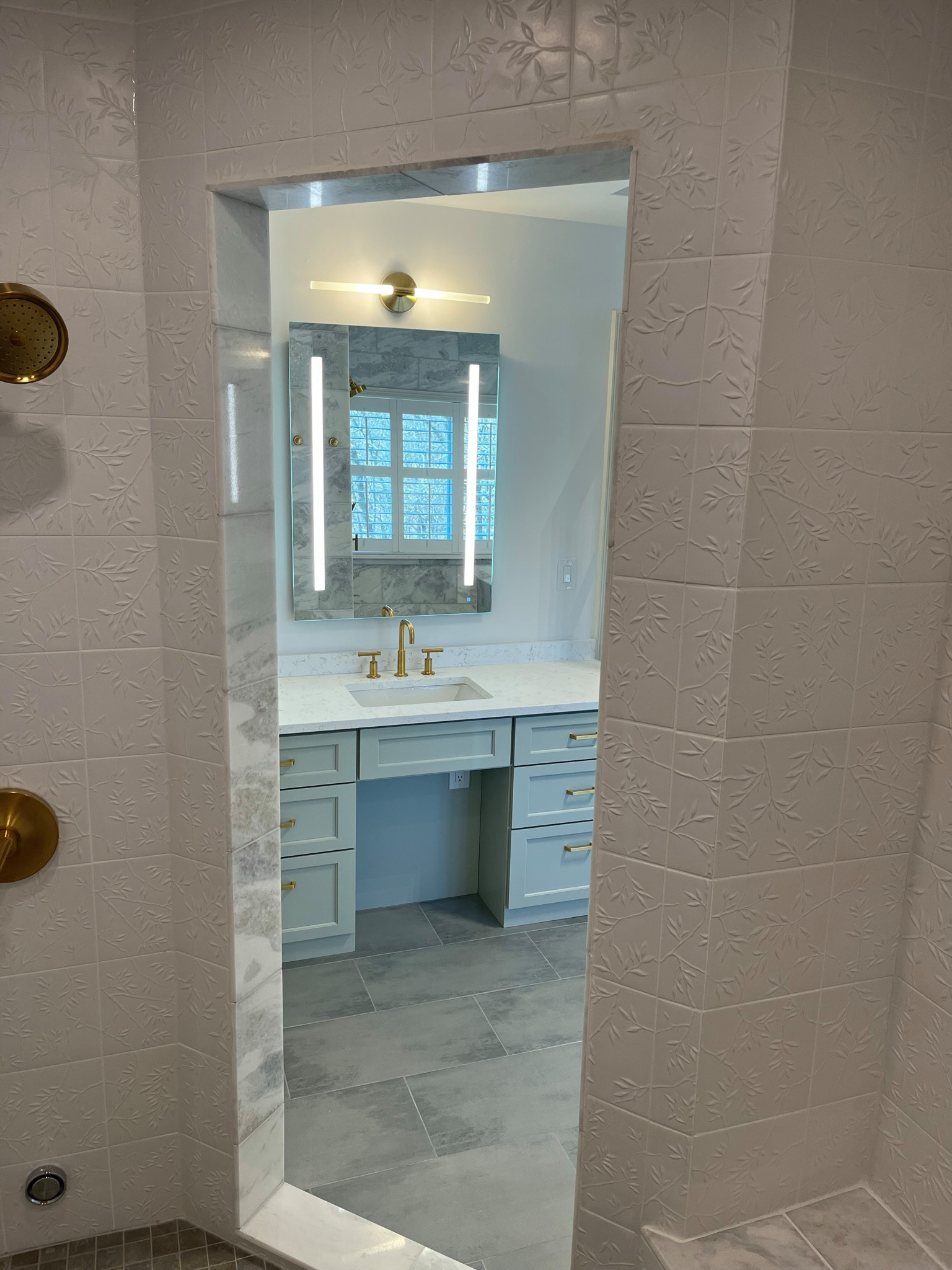 Country Club of the South Master Bathroom and Steam Room