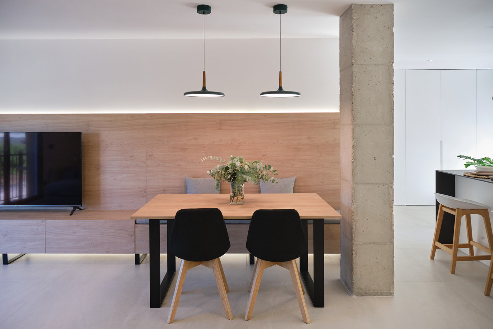 На фото: кухня-столовая среднего размера в современном стиле с белыми стенами, полом из керамической плитки и деревянными стенами с
