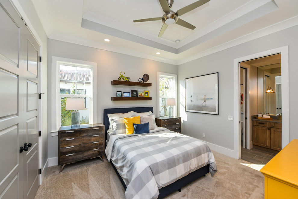 Mid-sized transitional kids' bedroom in Tampa with grey walls, carpet and brown floor for boys.