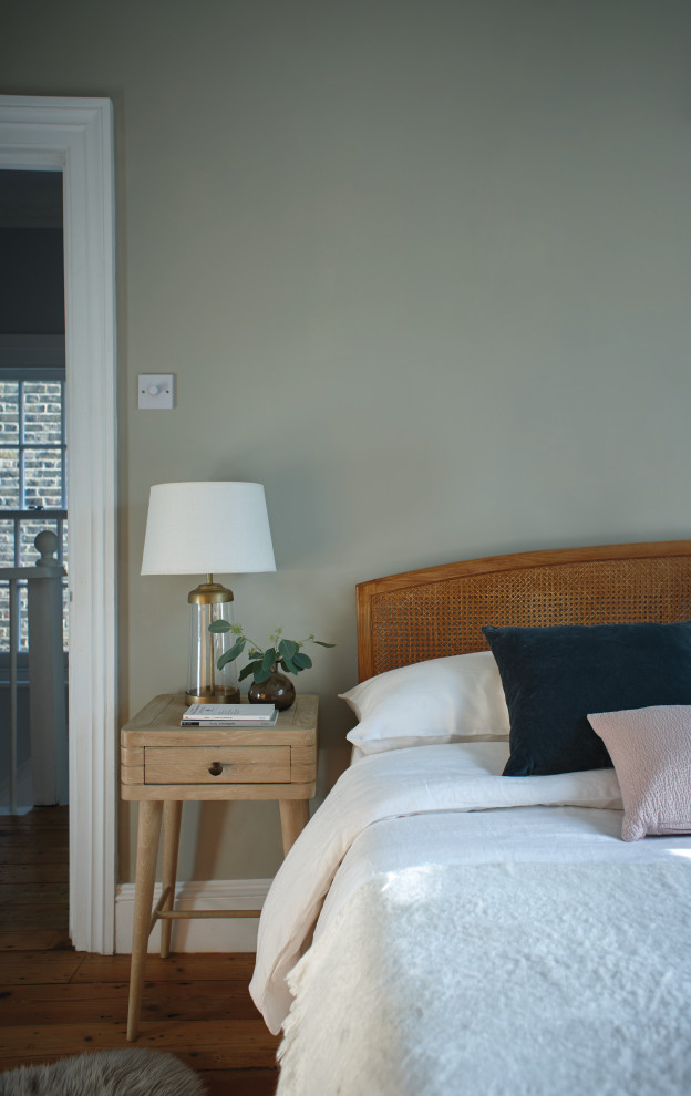 This is an example of a contemporary bedroom.