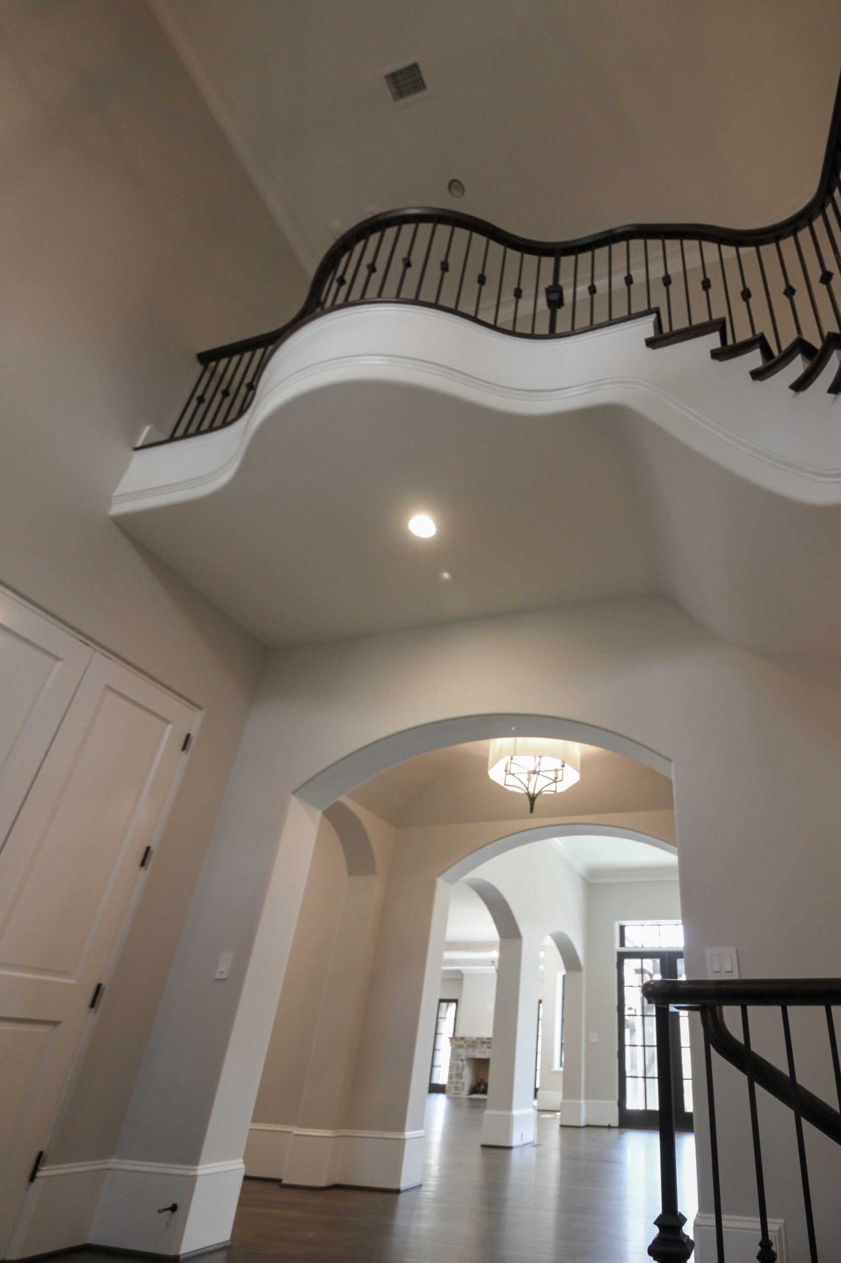 86_ Gorgeous Floating Curved Staircase, McLean VA 22066