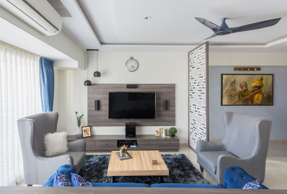 Design ideas for a modern living room in Mumbai.