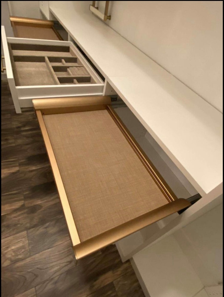 Custom Closet Details