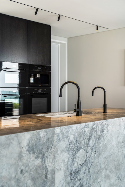 North Shore Kitchen Design modern-kitchen