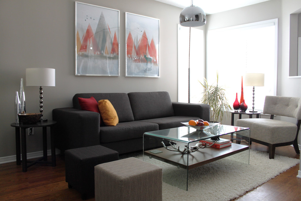Mid-sized contemporary living room in Ottawa.