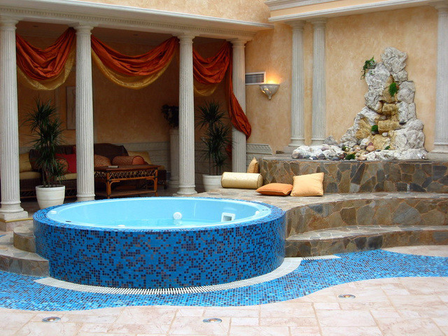 Оформление бассейнов и ванных комнат
