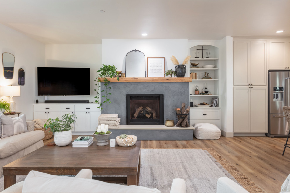 Design ideas for a contemporary living room in Sacramento.