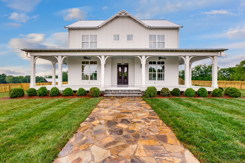 Inspiration for a country exterior home remodel in Nashville