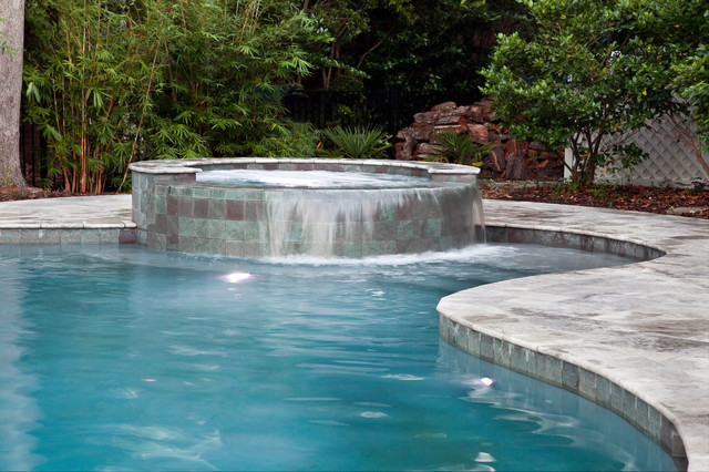 Pool contemporary-swimming-pool