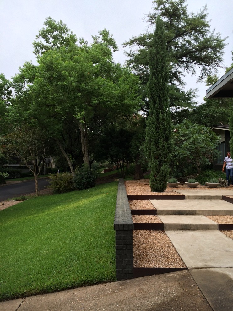 Sidewalk Entry Garden
