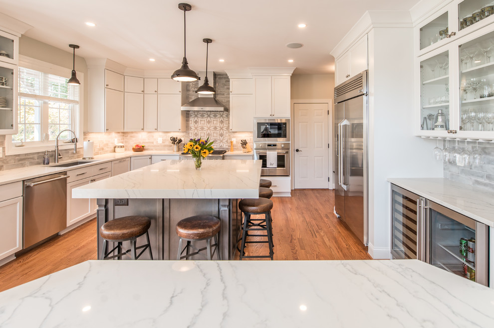 Inspiration for a transitional kitchen remodel in Baltimore